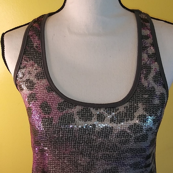 No Boundaries. Day Trip Sequins Tank Top Size M - Picture 2 of 13
